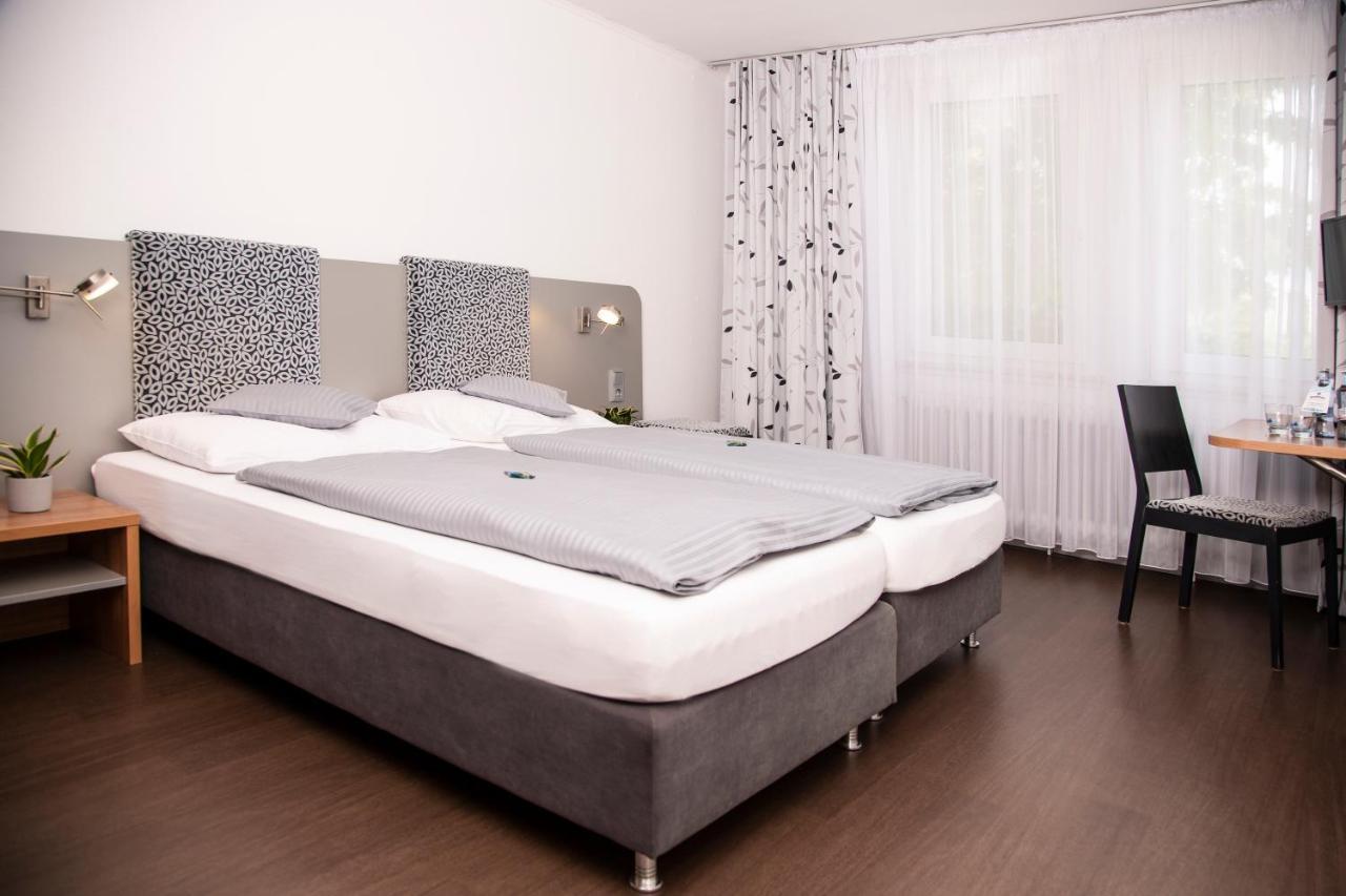 Hotel Russweiher Eschenbach in der Oberpfalz Luaran gambar